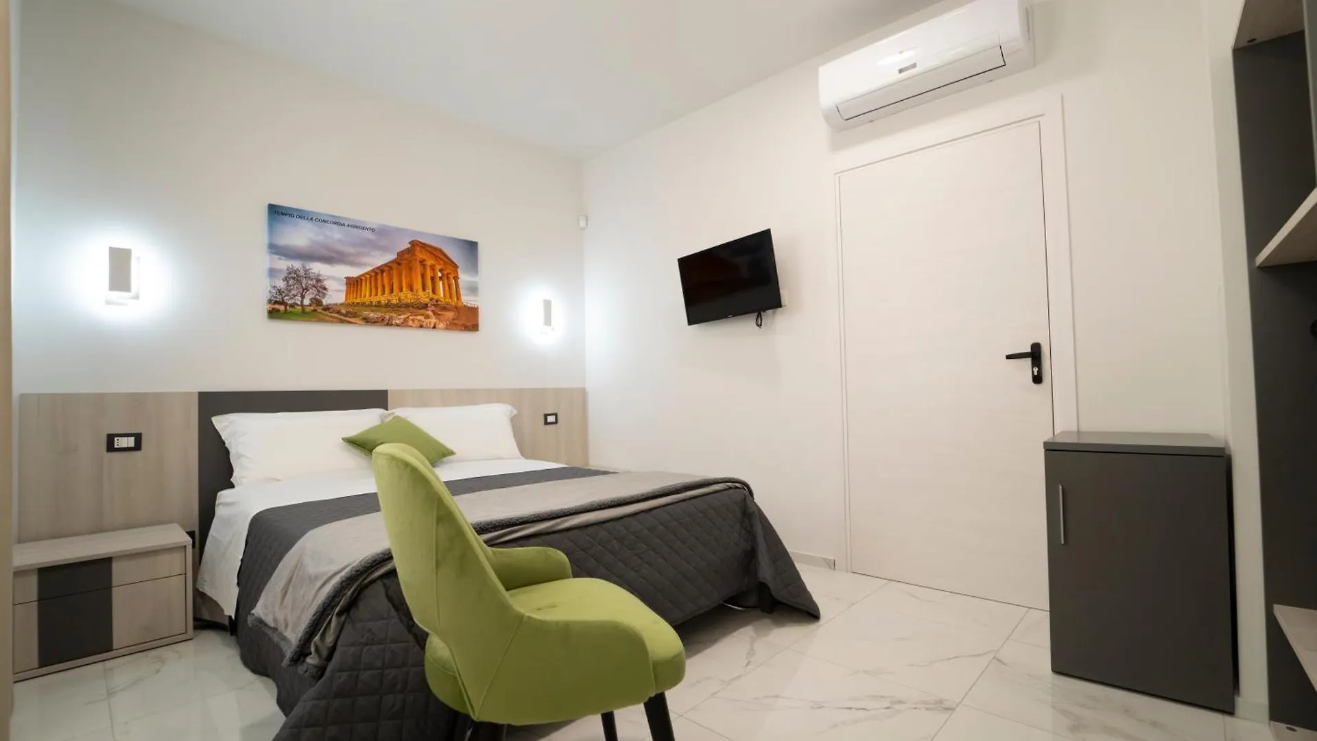 Bed and Breakfast Babilonia Castrofilippo 0*,