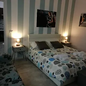 A Casa Dell'artista Bed & Breakfast